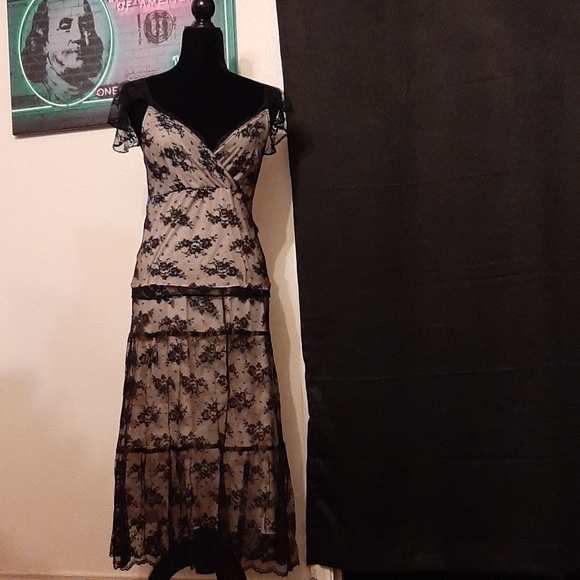dELiA*s Dresses & Skirts - Vintage 90s two piece black lace w/nude lining